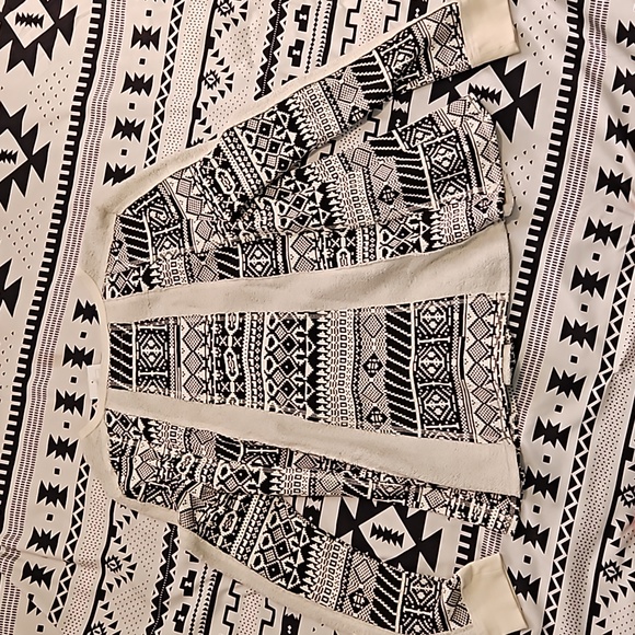 Lilka Geo Jacuard Swing Top - Picture 4 of 6